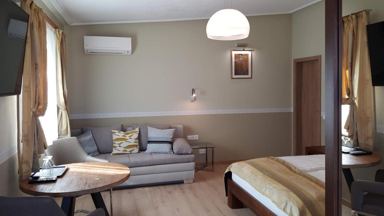 Casa Petri Hotel Sînpetru Екстериор снимка